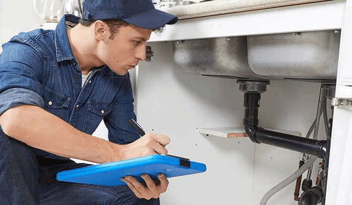 5 online marketing ideas for plumbing companies - Plumber